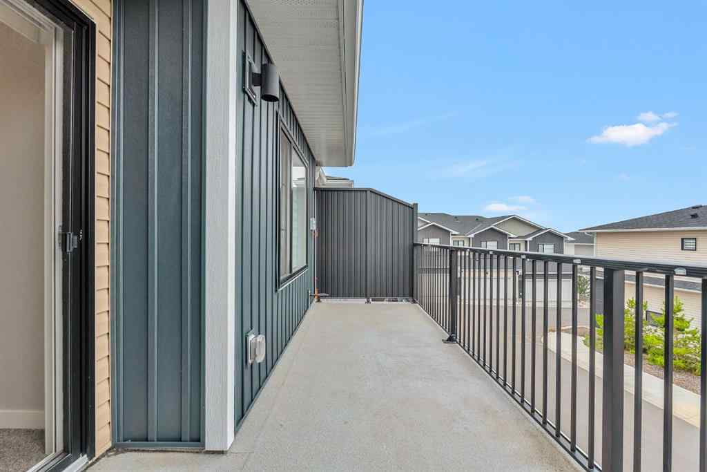 MLS® A2256156 - 123 Crestbrook Way SW in Crestmont Calgary, Residential