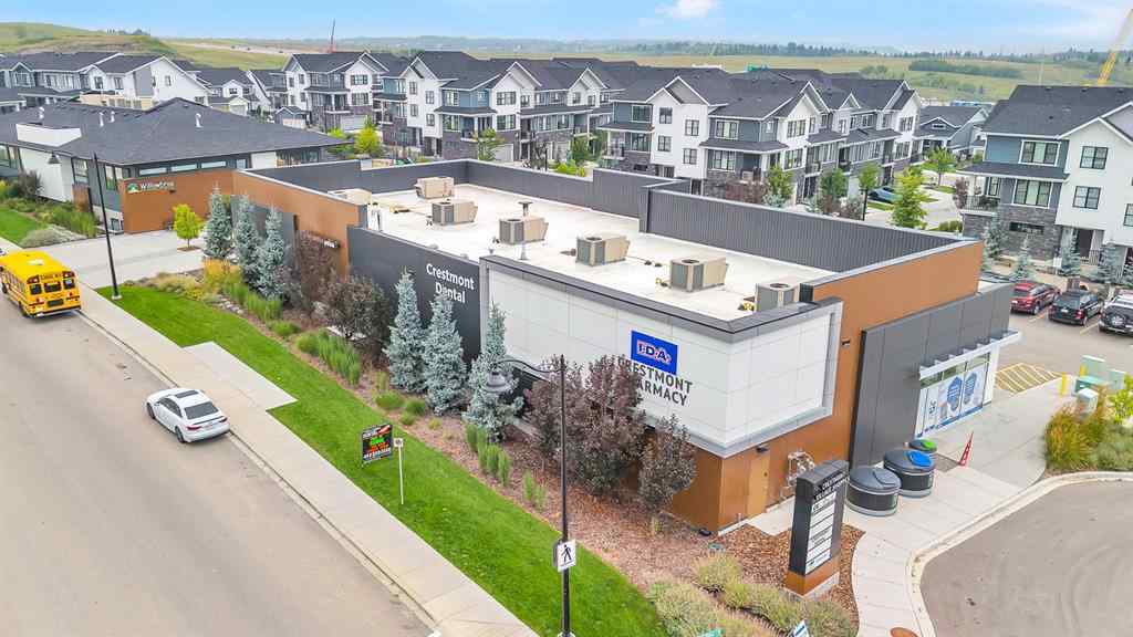 MLS® A2256156 - 123 Crestbrook Way SW in Crestmont Calgary, Residential