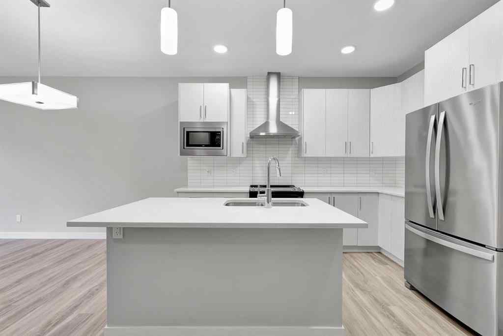 MLS® A2256156 - 123 Crestbrook Way SW in Crestmont Calgary, Residential