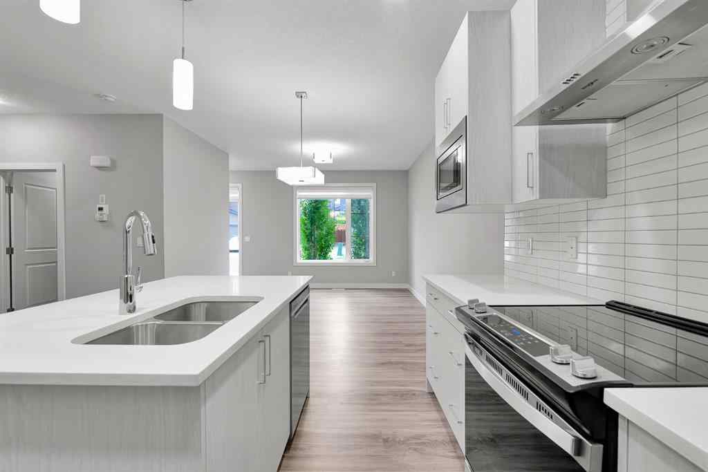 MLS® A2256156 - 123 Crestbrook Way SW in Crestmont Calgary, Residential