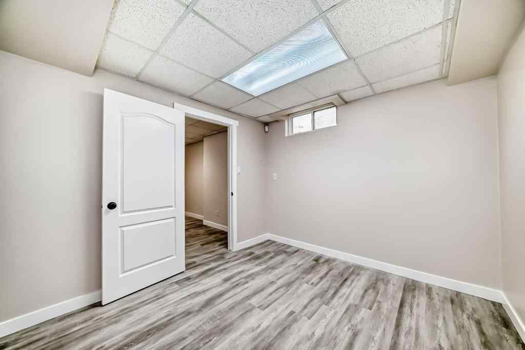 MLS® A2256158 - 96 Douglas Ridge Close SE in Douglasdale/Glen Calgary, Residential