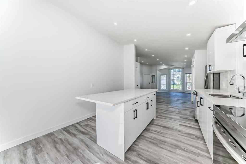 MLS® A2256158 - 96 Douglas Ridge Close SE in Douglasdale/Glen Calgary, Residential