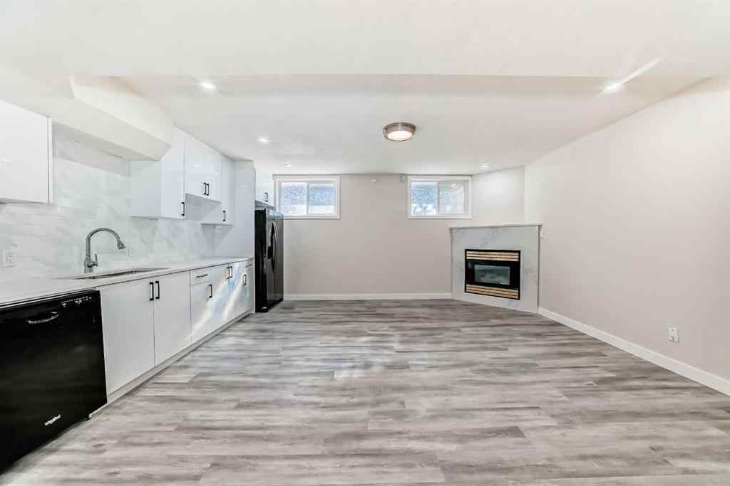 MLS® A2256158 - 96 Douglas Ridge Close SE in Douglasdale/Glen Calgary, Residential