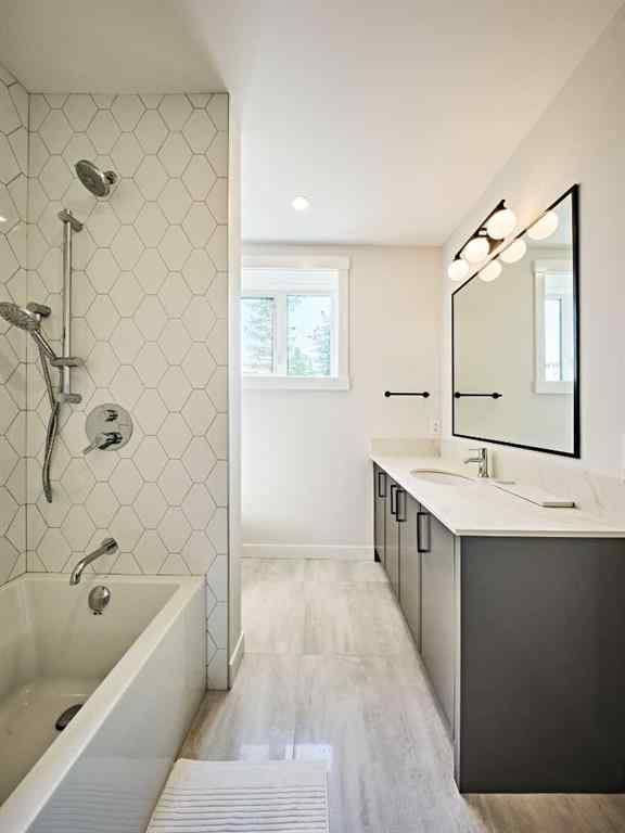 MLS® A2256159 - 468 Discovery Place SW in Discovery Ridge Calgary, Residential