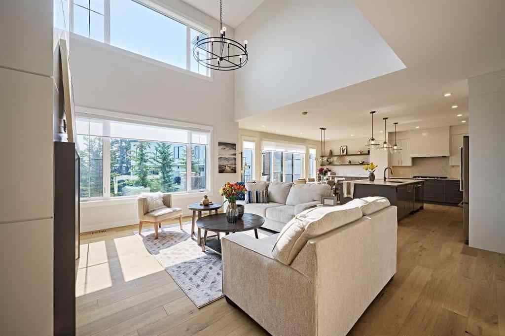 MLS® A2256159 - 468 Discovery Place SW in Discovery Ridge Calgary, Residential