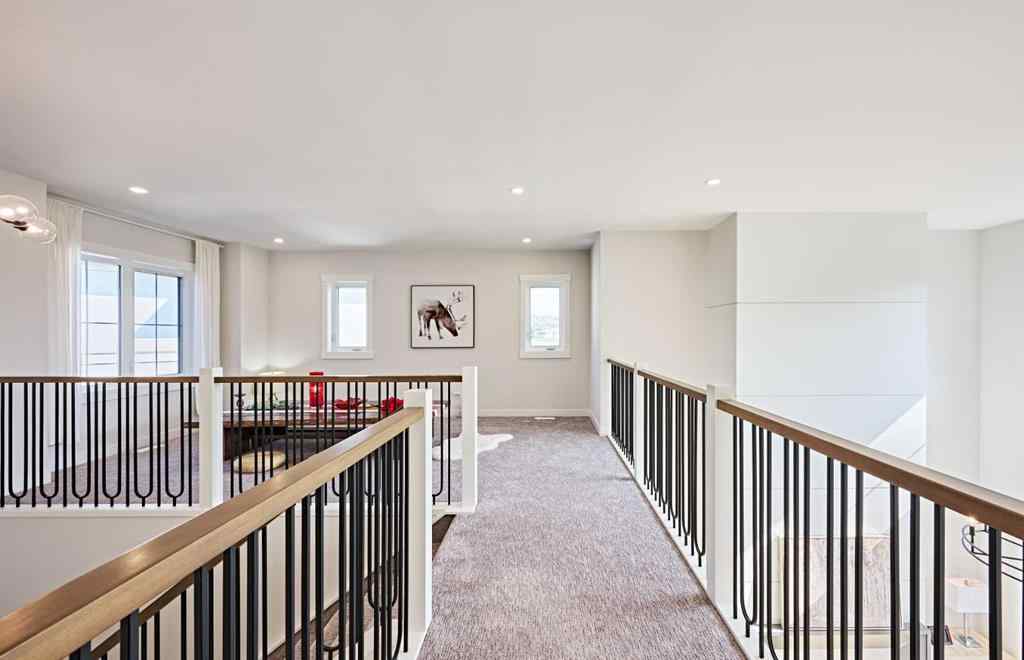 MLS® A2256159 - 468 Discovery Place SW in Discovery Ridge Calgary, Residential