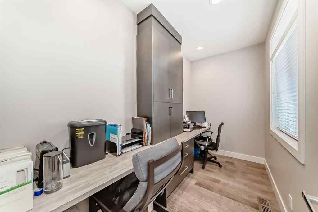 MLS® A2256160 - 213 Springbluff Boulevard SW in Springbank Hill Calgary, Residential