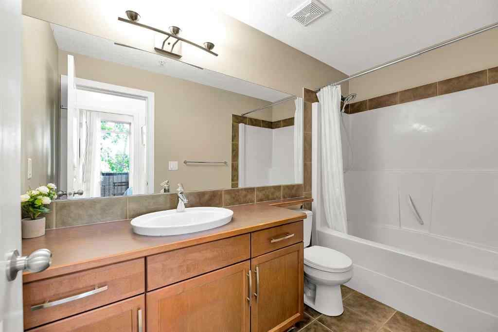 MLS® A2256167 - Unit #220 15304 Bannister Road SE in Midnapore Calgary, Residential