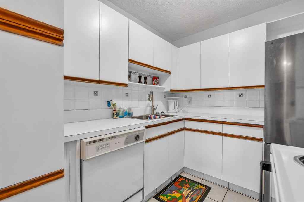 MLS® A2256168 - Unit #102 516 Cedar Crescent SW in Spruce Cliff Calgary, Residential