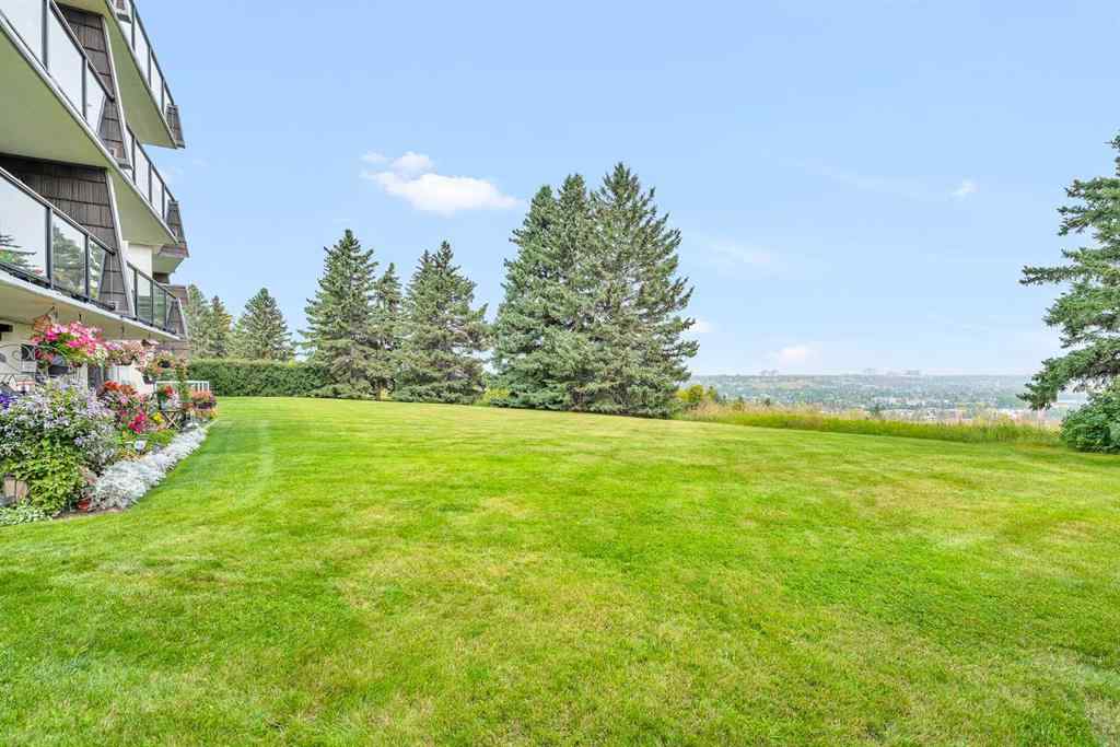 MLS® A2256168 - Unit #102 516 Cedar Crescent SW in Spruce Cliff Calgary, Residential