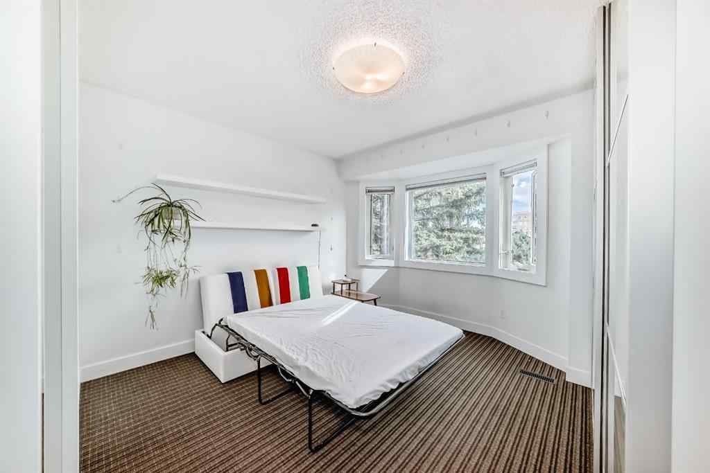 MLS® A2256174 - 2028 32 Avenue SW in South Calgary Calgary, Residential