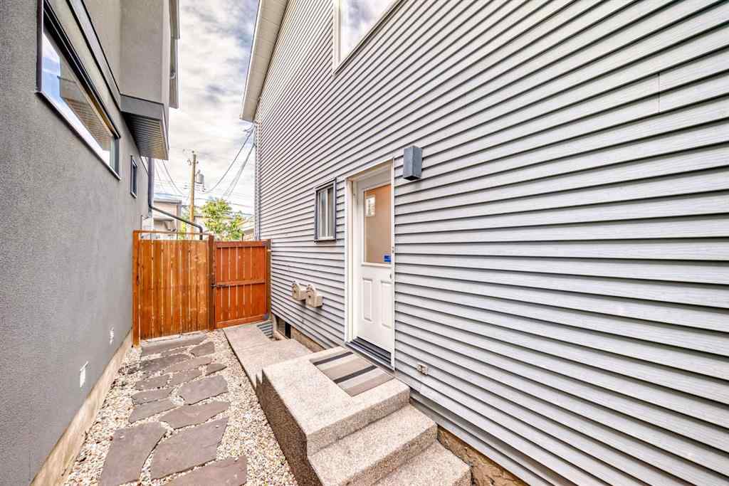 MLS® A2256174 - 2028 32 Avenue SW in South Calgary Calgary, Residential