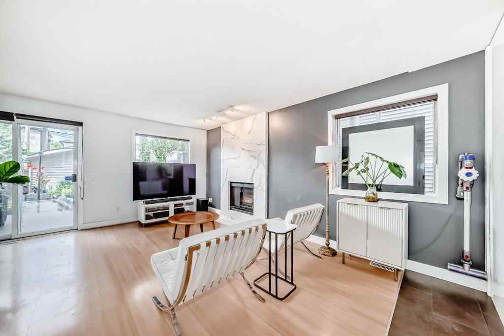 MLS® A2256174 - 2028 32 Avenue SW in South Calgary Calgary, Residential