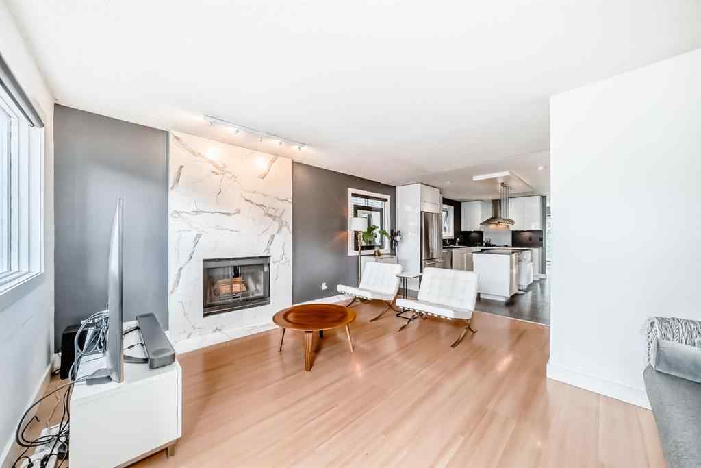 MLS® A2256174 - 2028 32 Avenue SW in South Calgary Calgary, Residential