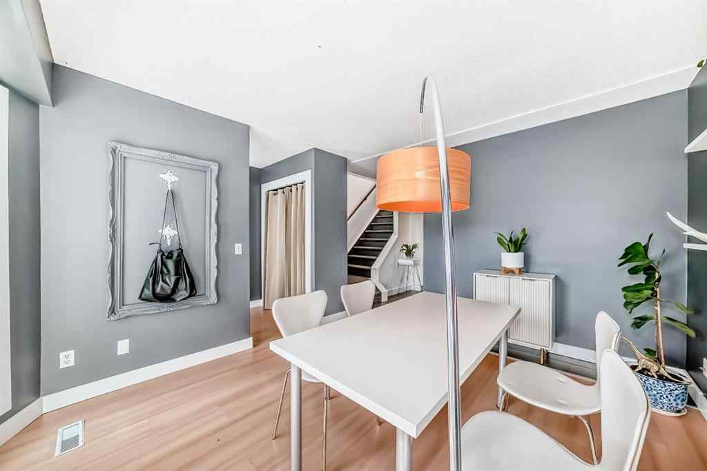 MLS® A2256174 - 2028 32 Avenue SW in South Calgary Calgary, Residential
