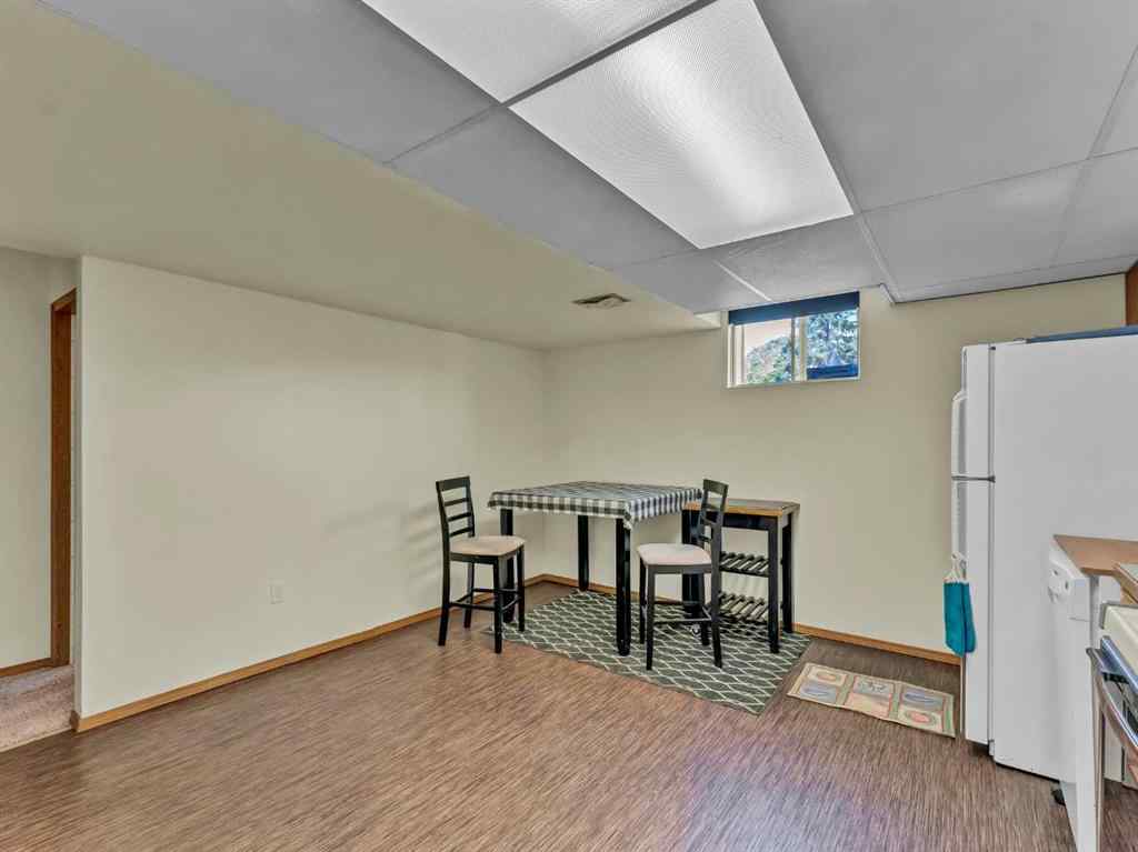 MLS® A2256175 - 1702 15 Avenue SE in Crestwood-Norwood Medicine Hat, Residential