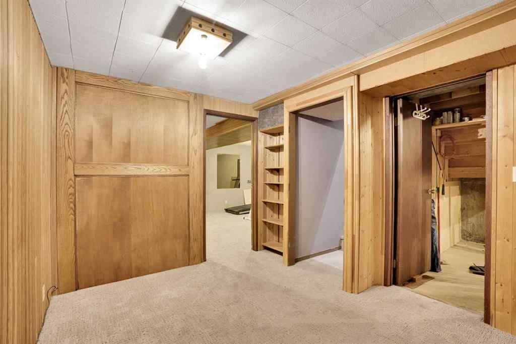MLS® A2256176 - 7915 Ranchview Drive NW in Ranchlands Calgary, Residential