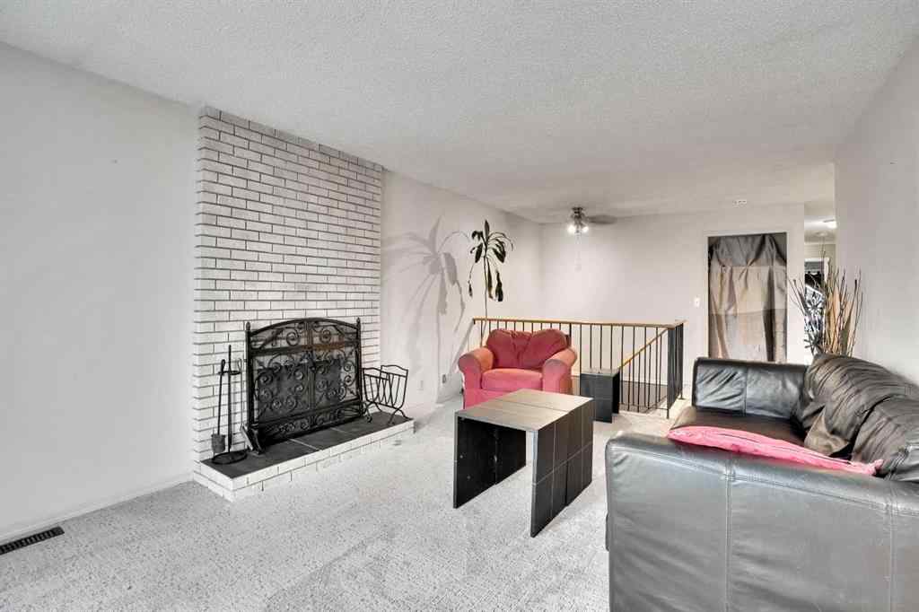 MLS® A2256176 - 7915 Ranchview Drive NW in Ranchlands Calgary, Residential