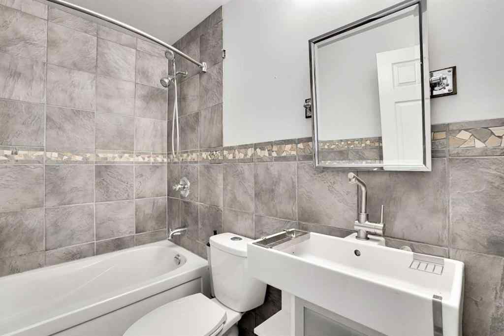 MLS® A2256176 - 7915 Ranchview Drive NW in Ranchlands Calgary, Residential