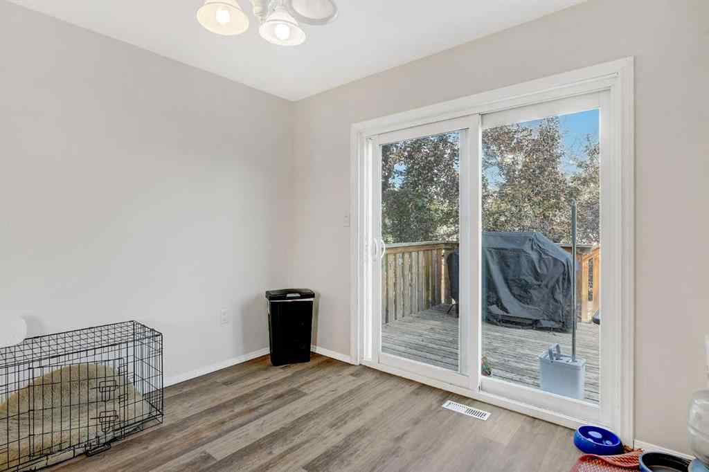 MLS® A2256177 - 9762 71 Avenue  in South Patterson Place Grande Prairie, Residential