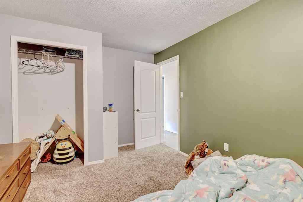 MLS® A2256177 - 9762 71 Avenue  in South Patterson Place Grande Prairie, Residential
