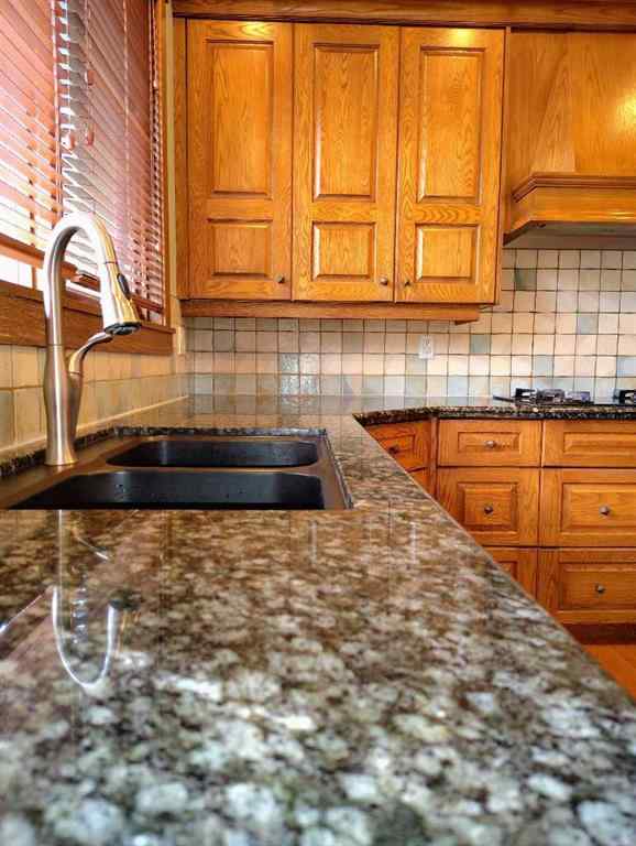 MLS® A2256182 - 85 Tusslewood Heights NW in Tuscany Calgary, Residential