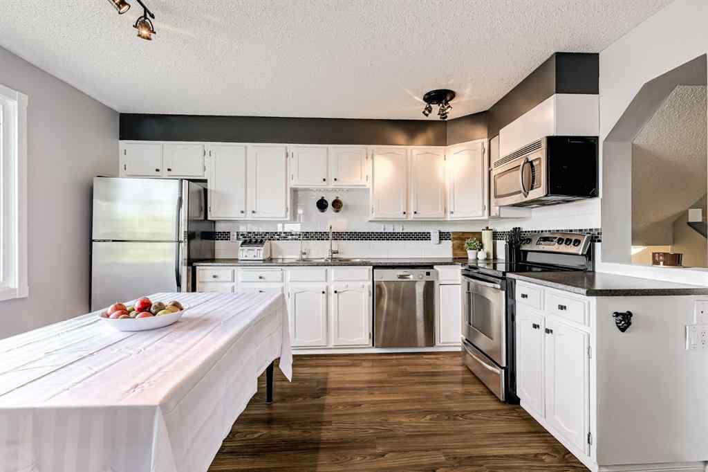 MLS® A2256185 - 1028 Berkley Drive NW in Beddington Heights Calgary, Residential