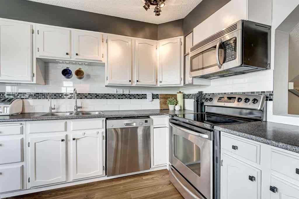 MLS® A2256185 - 1028 Berkley Drive NW in Beddington Heights Calgary, Residential