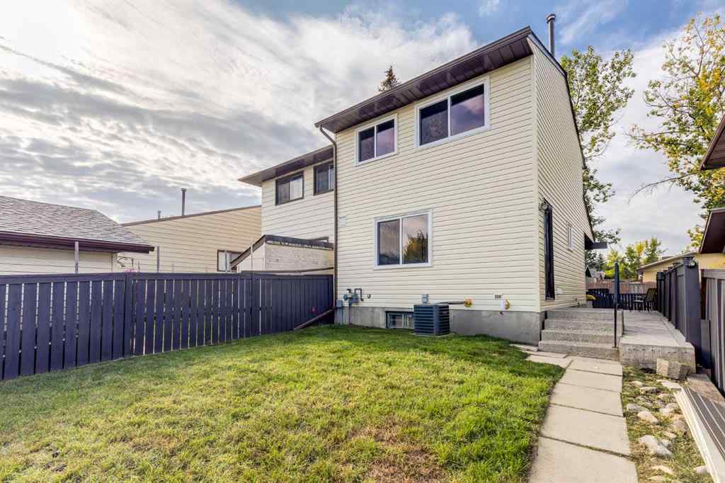 MLS® A2256185 - 1028 Berkley Drive NW in Beddington Heights Calgary, Residential