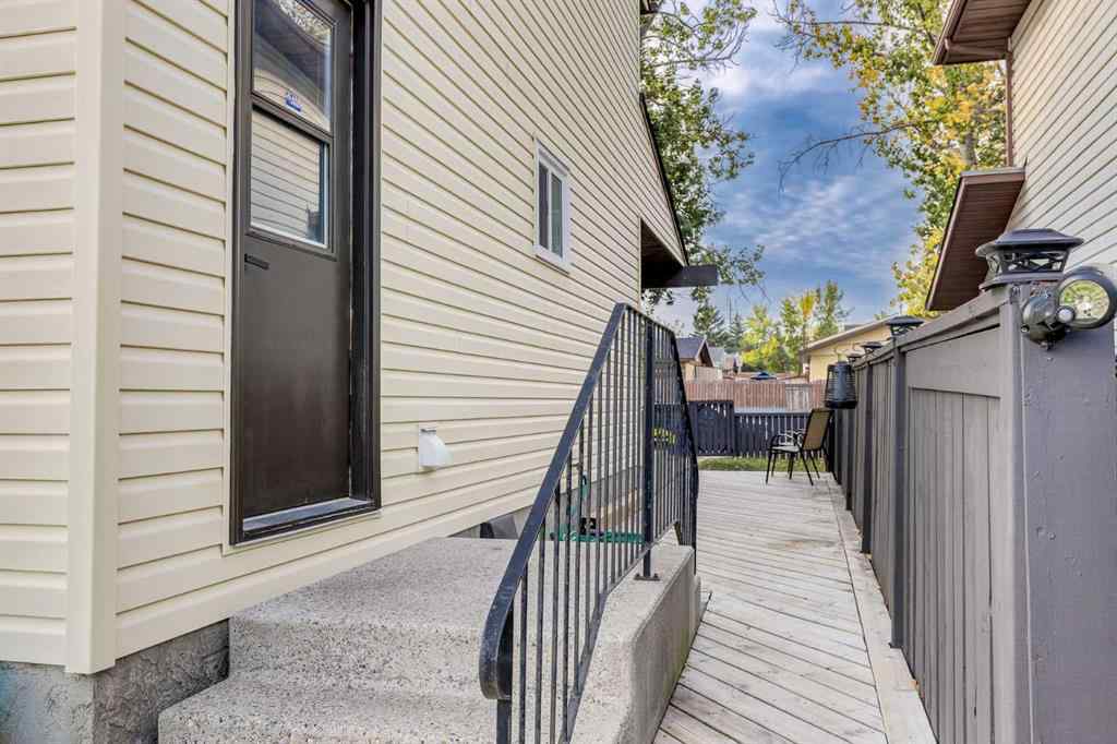 MLS® A2256185 - 1028 Berkley Drive NW in Beddington Heights Calgary, Residential