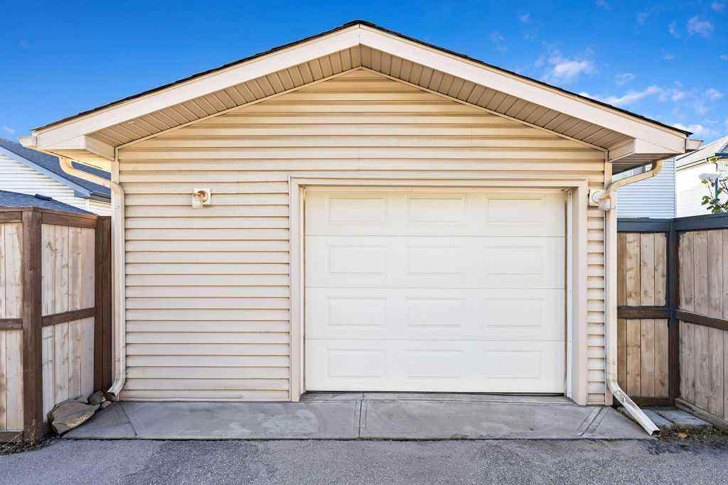 MLS® A2256186 - 366 Citadel Drive NW in Citadel Calgary, Residential