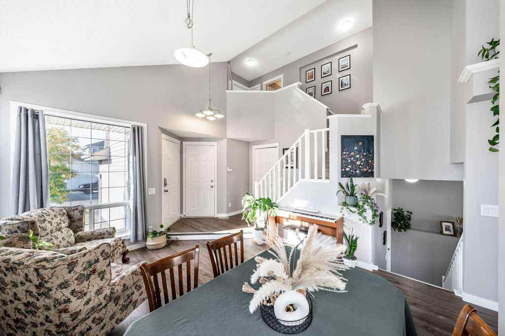 MLS® A2256186 - 366 Citadel Drive NW in Citadel Calgary, Residential
