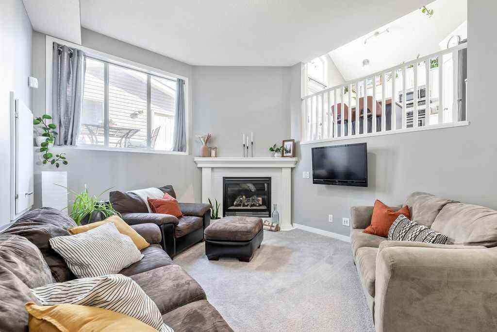 MLS® A2256186 - 366 Citadel Drive NW in Citadel Calgary, Residential