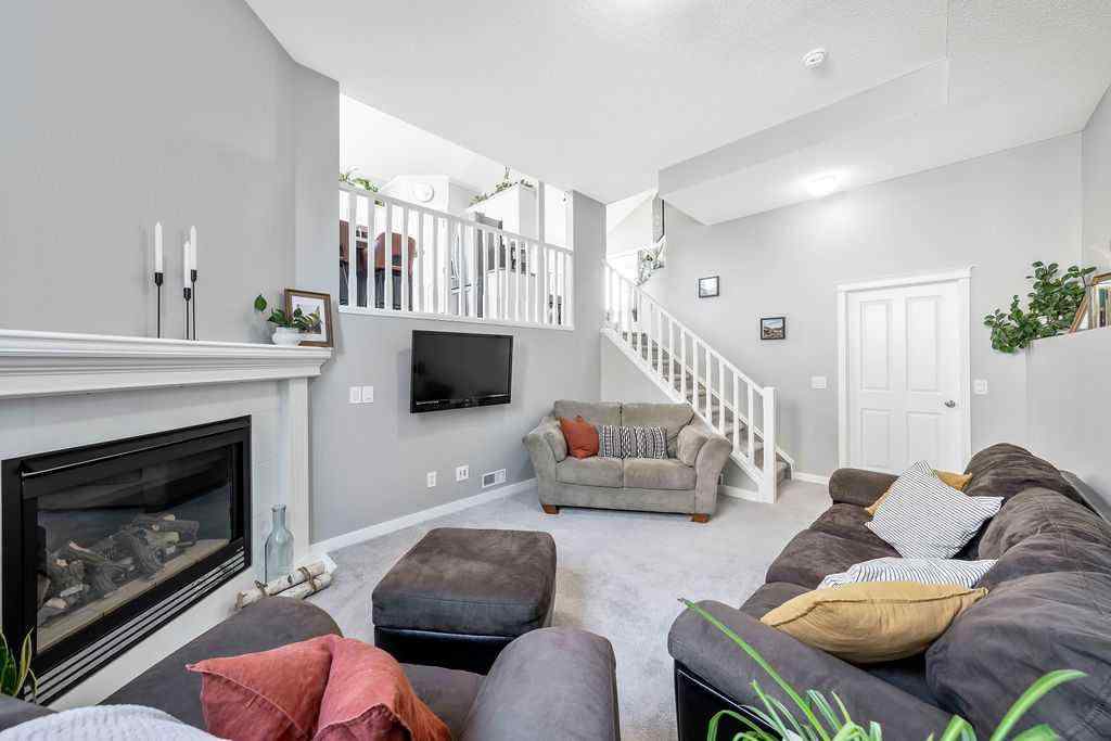 MLS® A2256186 - 366 Citadel Drive NW in Citadel Calgary, Residential