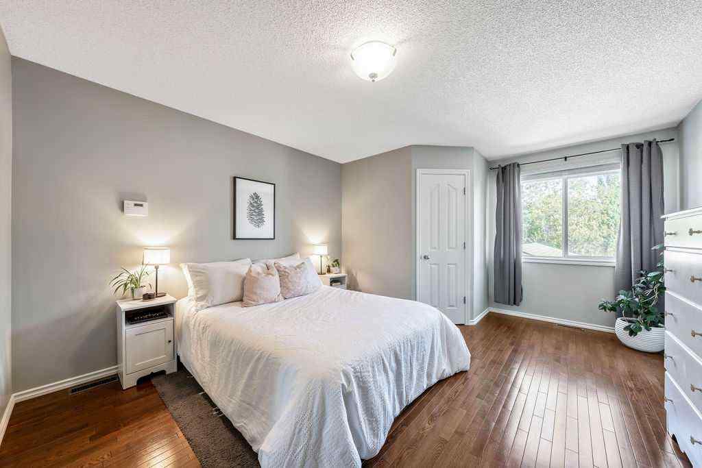 MLS® A2256186 - 366 Citadel Drive NW in Citadel Calgary, Residential