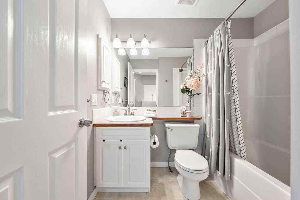 MLS® A2256186 - 366 Citadel Drive NW in Citadel Calgary, Residential