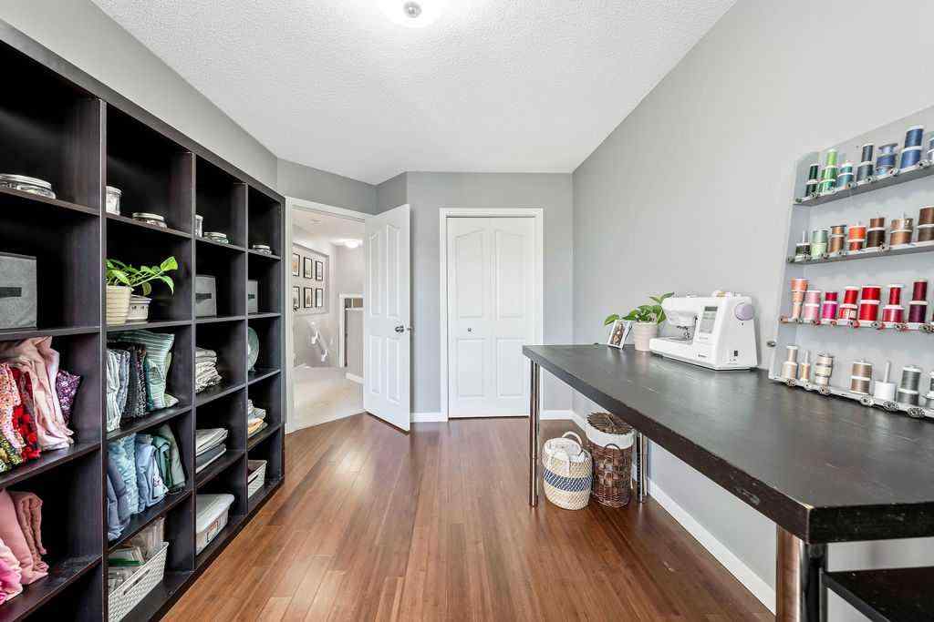 MLS® A2256186 - 366 Citadel Drive NW in Citadel Calgary, Residential