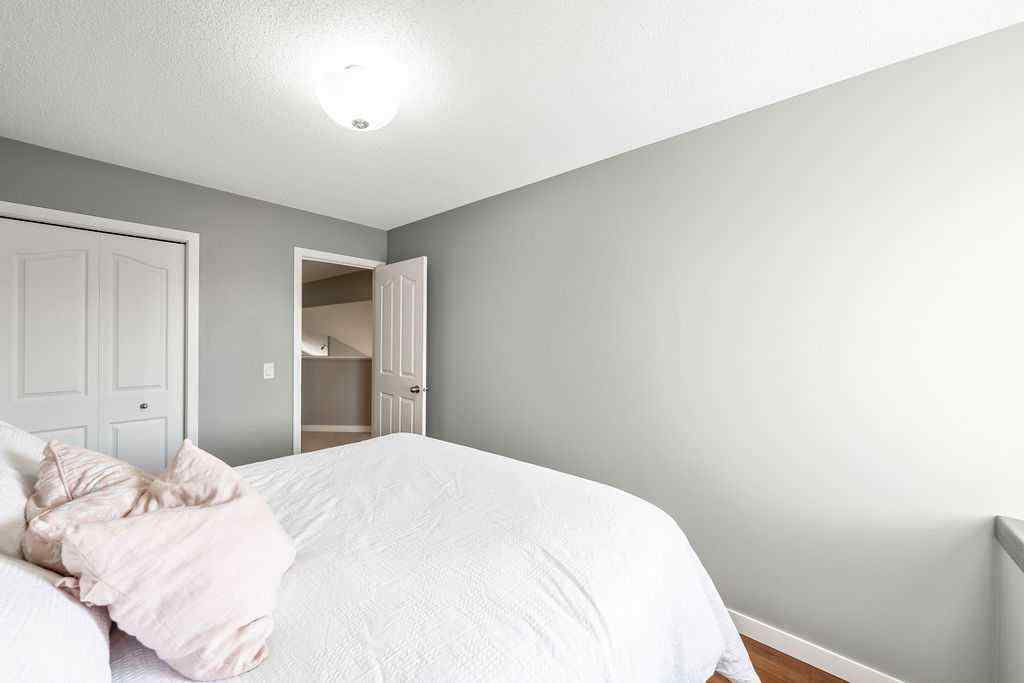 MLS® A2256186 - 366 Citadel Drive NW in Citadel Calgary, Residential
