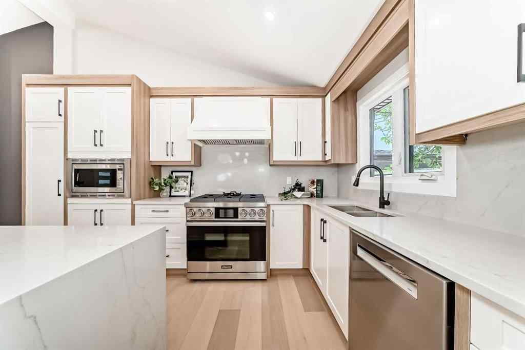 MLS® A2256187 - 159 Lake Wapta Rise SE in Lake Bonavista Calgary, Residential