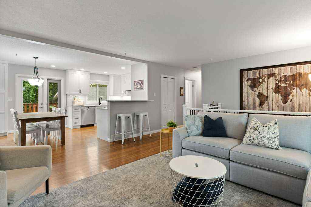 MLS® A2256190 - 9919 Walrond Road SE in Willow Park Calgary, Residential