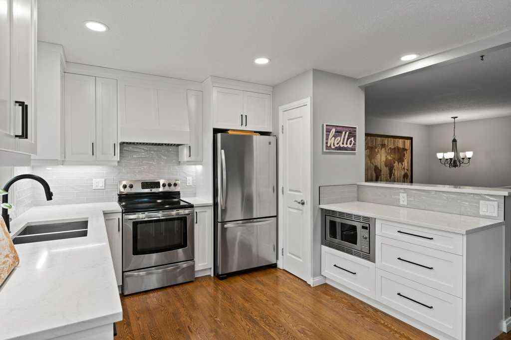 MLS® A2256190 - 9919 Walrond Road SE in Willow Park Calgary, Residential