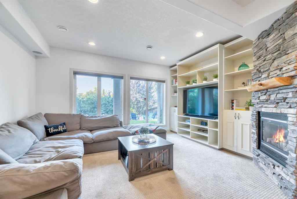 MLS® A2256191 - 39 Crestridge Way SW in Crestmont Calgary, Residential