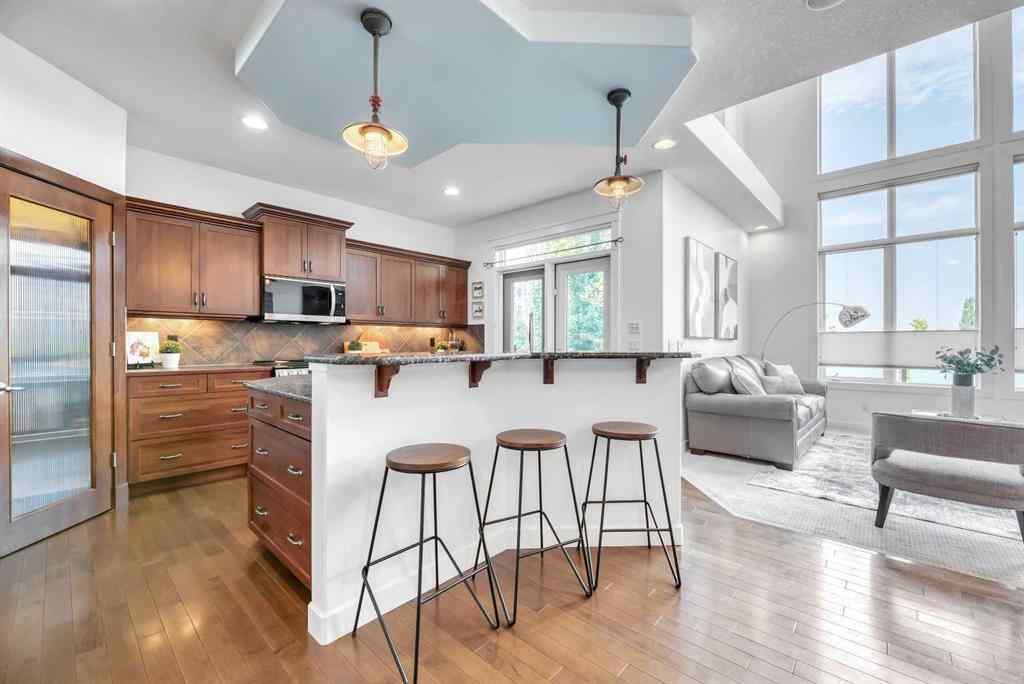 MLS® A2256191 - 39 Crestridge Way SW in Crestmont Calgary, Residential