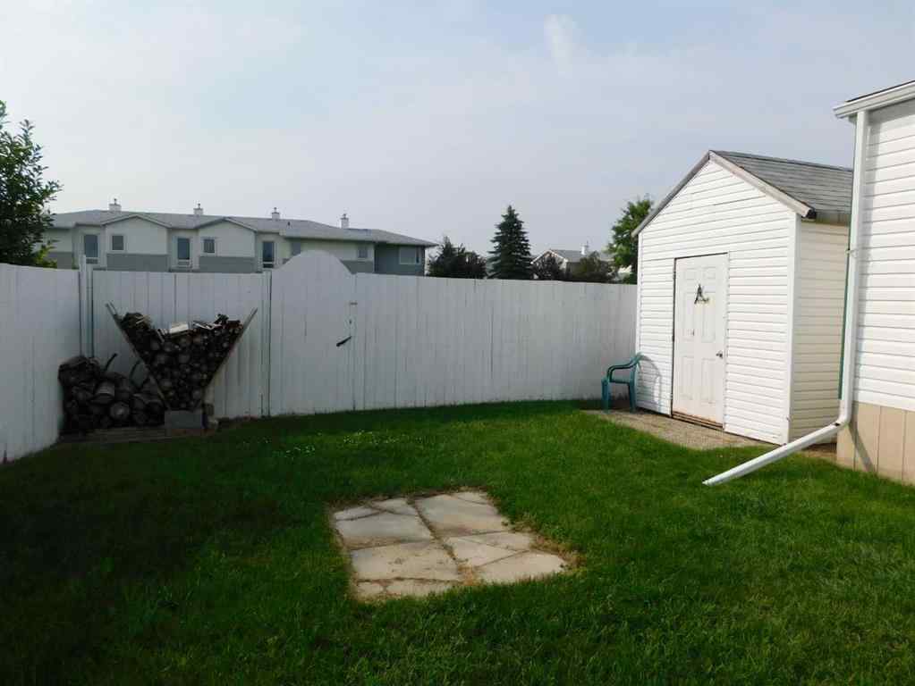 MLS® A2256192 - 19 Meadow Lake Gate  in Meadow Lake Brooks, Residential