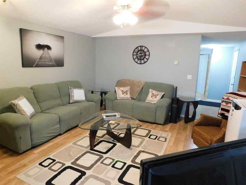 MLS® A2256192 - 19 Meadow Lake Gate  in Meadow Lake Brooks, Residential