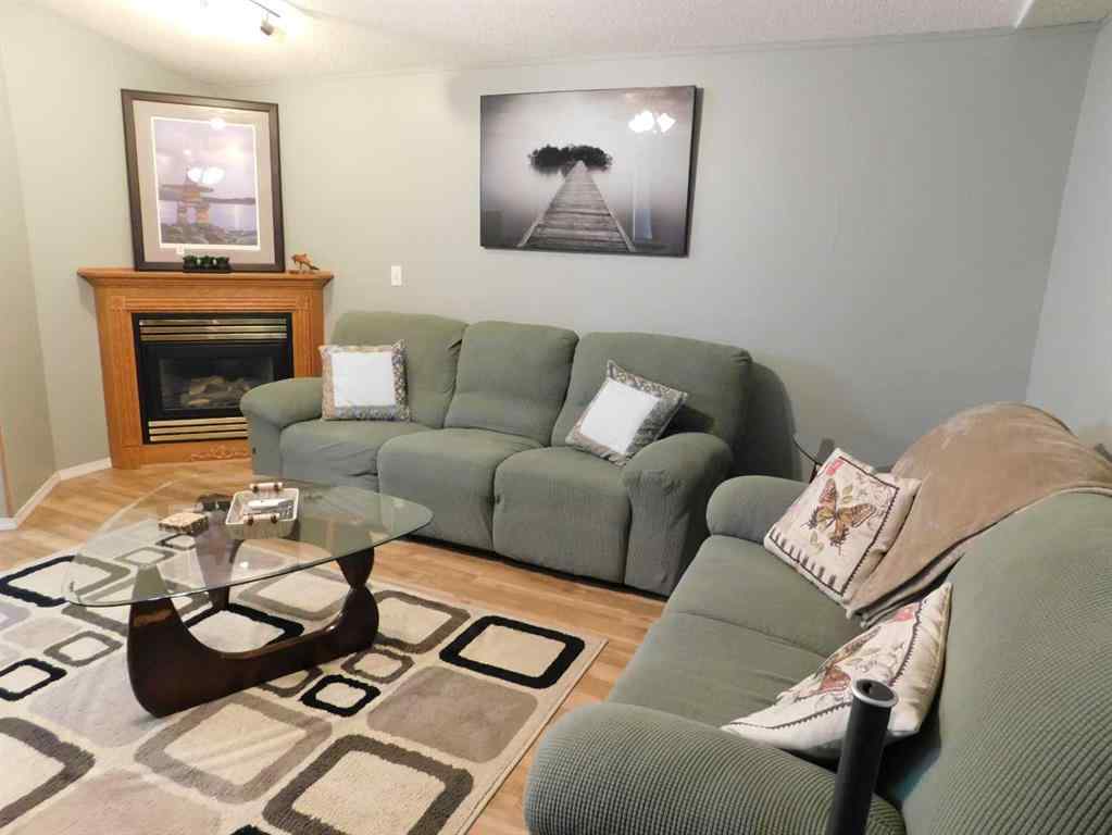 MLS® A2256192 - 19 Meadow Lake Gate  in Meadow Lake Brooks, Residential