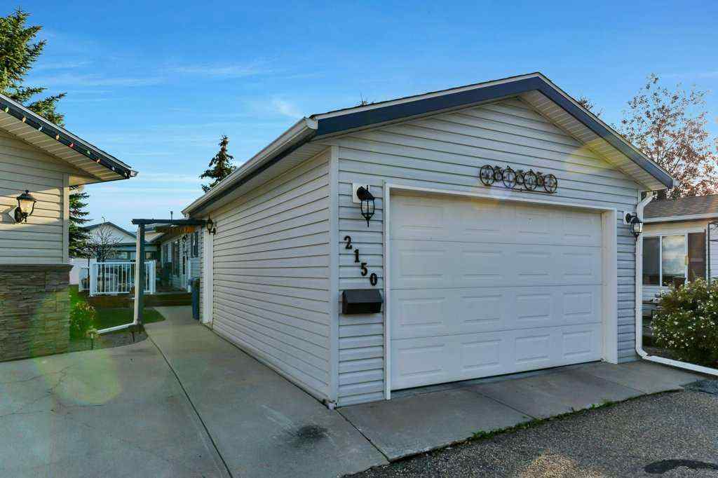 MLS® A2256194 - 2150 Danielle Drive  in Davenport Red Deer, Mobile