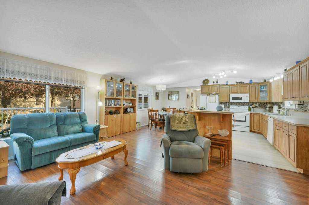 MLS® A2256194 - 2150 Danielle Drive  in Davenport Red Deer, Mobile