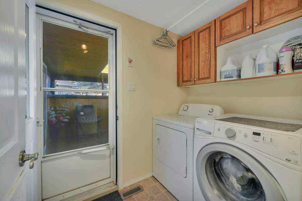 MLS® A2256194 - 2150 Danielle Drive  in Davenport Red Deer, Mobile