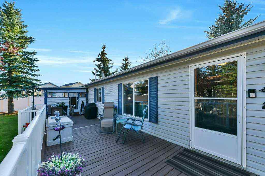 MLS® A2256194 - 2150 Danielle Drive  in Davenport Red Deer, Mobile
